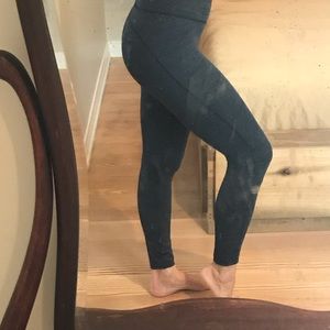 Outdoor voices grey pinstripe legging, size small